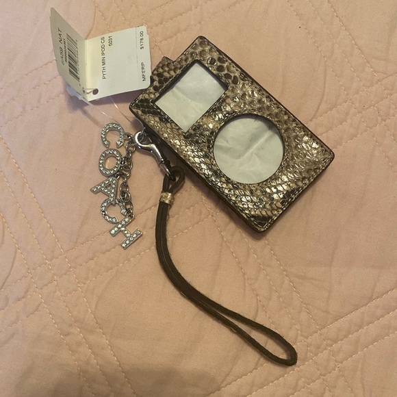 NWT Vintage Coach Mini IPod Case - Picture 3 of 9